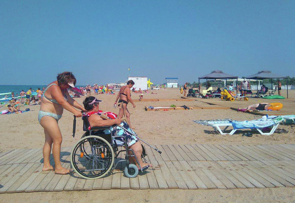 Пляж для инвалидов в Саках
